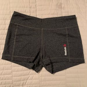 Reebok Speedwick Betty shorts size small Excellent